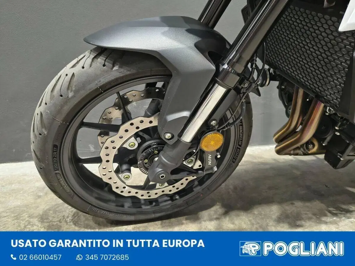 Honda CB 750 Hornet (2026) (9)