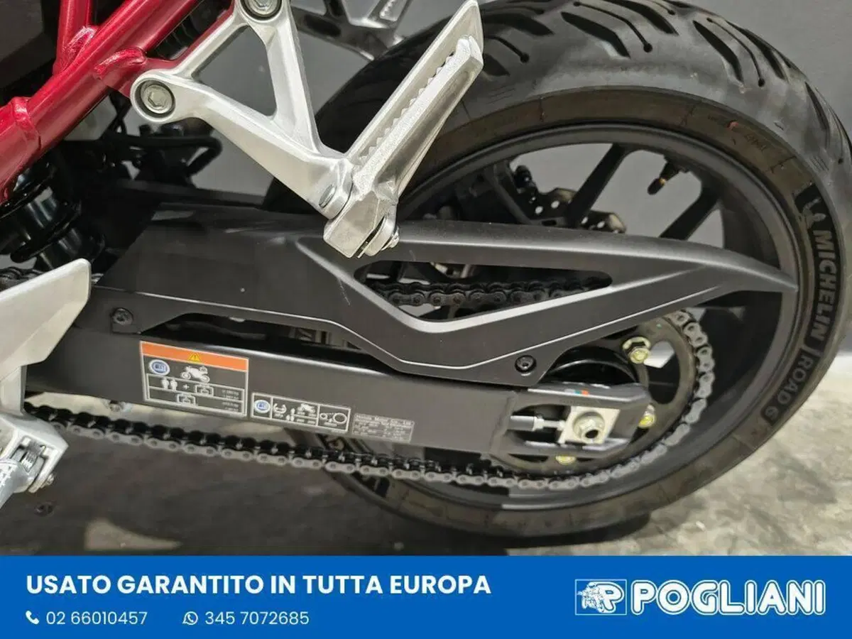 Honda CB 750 Hornet (2026) (12)