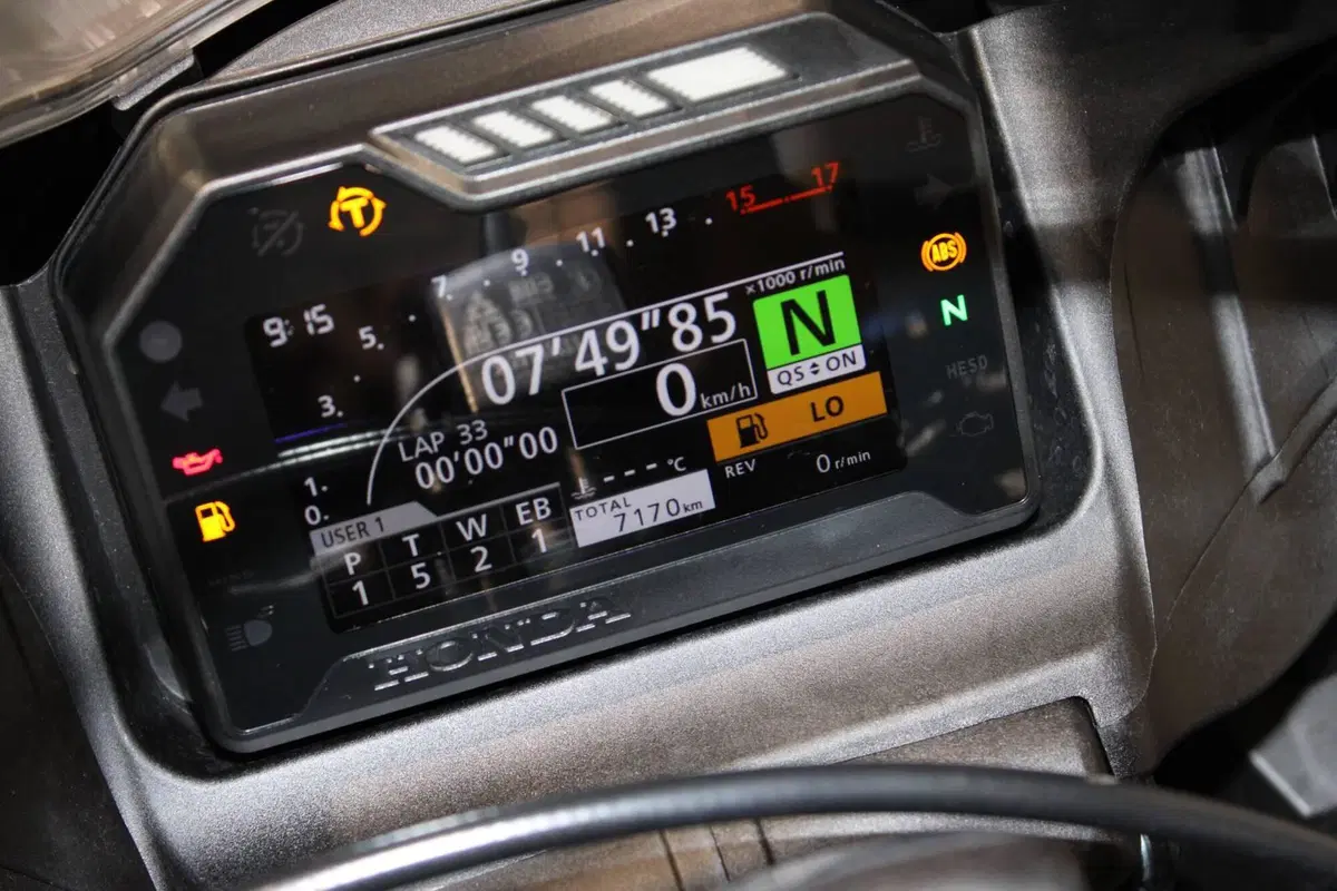 Honda CBR 600 RR (2024 - 26) (6)