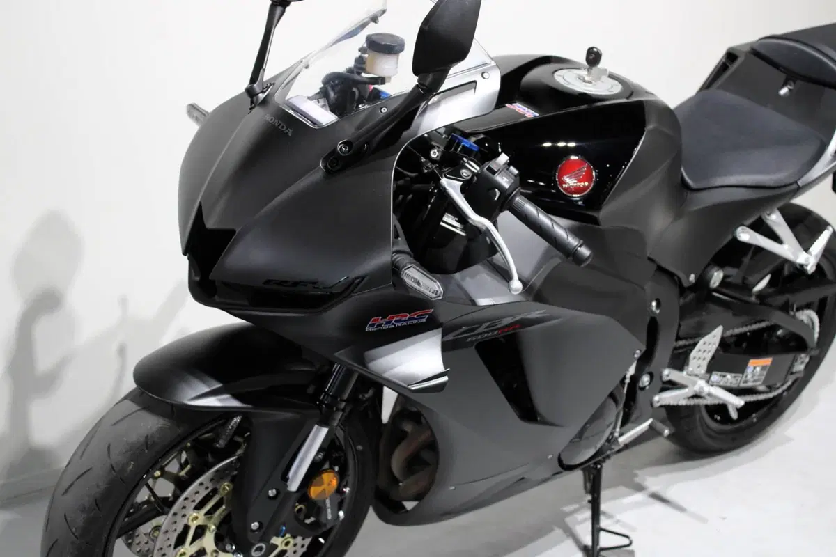 Honda CBR 600 RR (2024 - 26) (9)