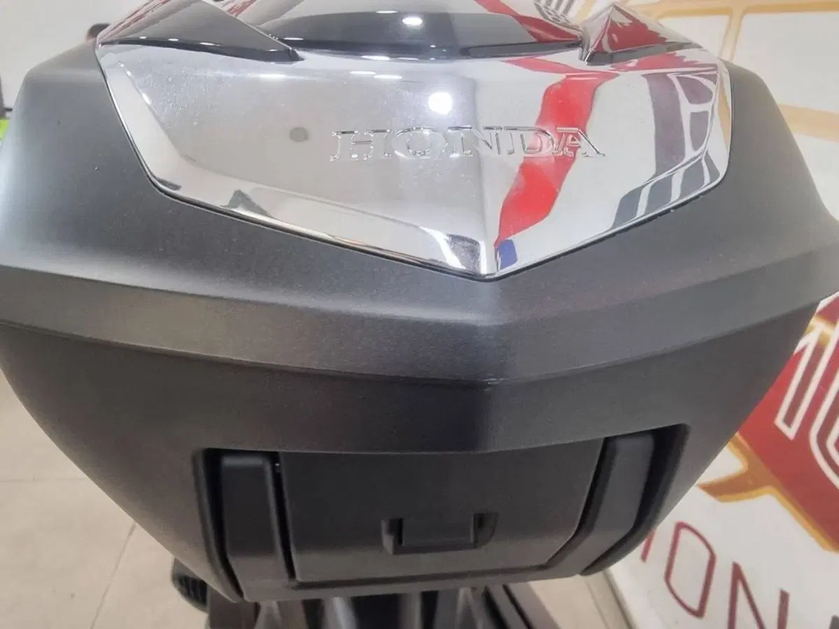 Honda SH 350i Sport (2025 - 26) (10)