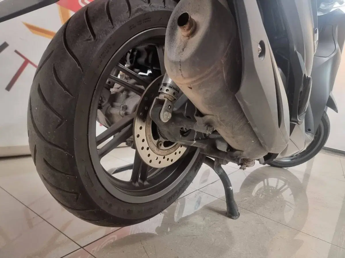 Honda SH 350i Sport (2025 - 26) (13)