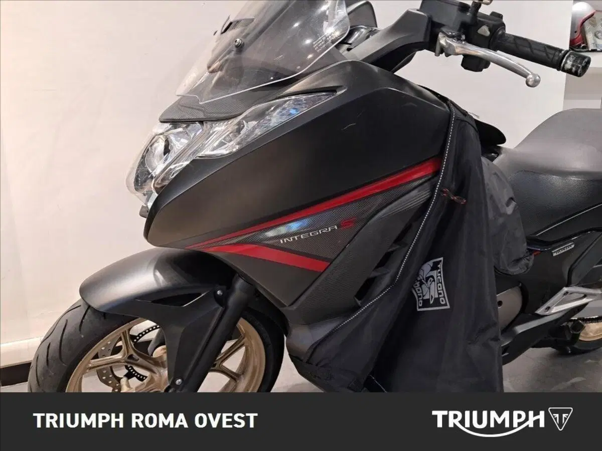 Honda Integra 750 DCT ABS (2014 - 15) (9)