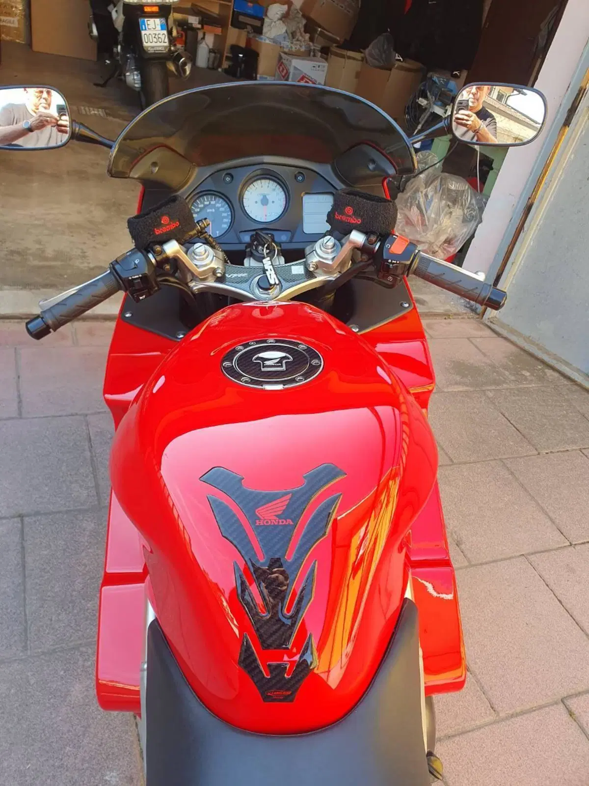 Honda VFR 800 (1998 - 01) (6)
