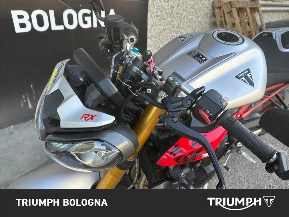 Triumph Street Triple 765 RX (2026) (7)