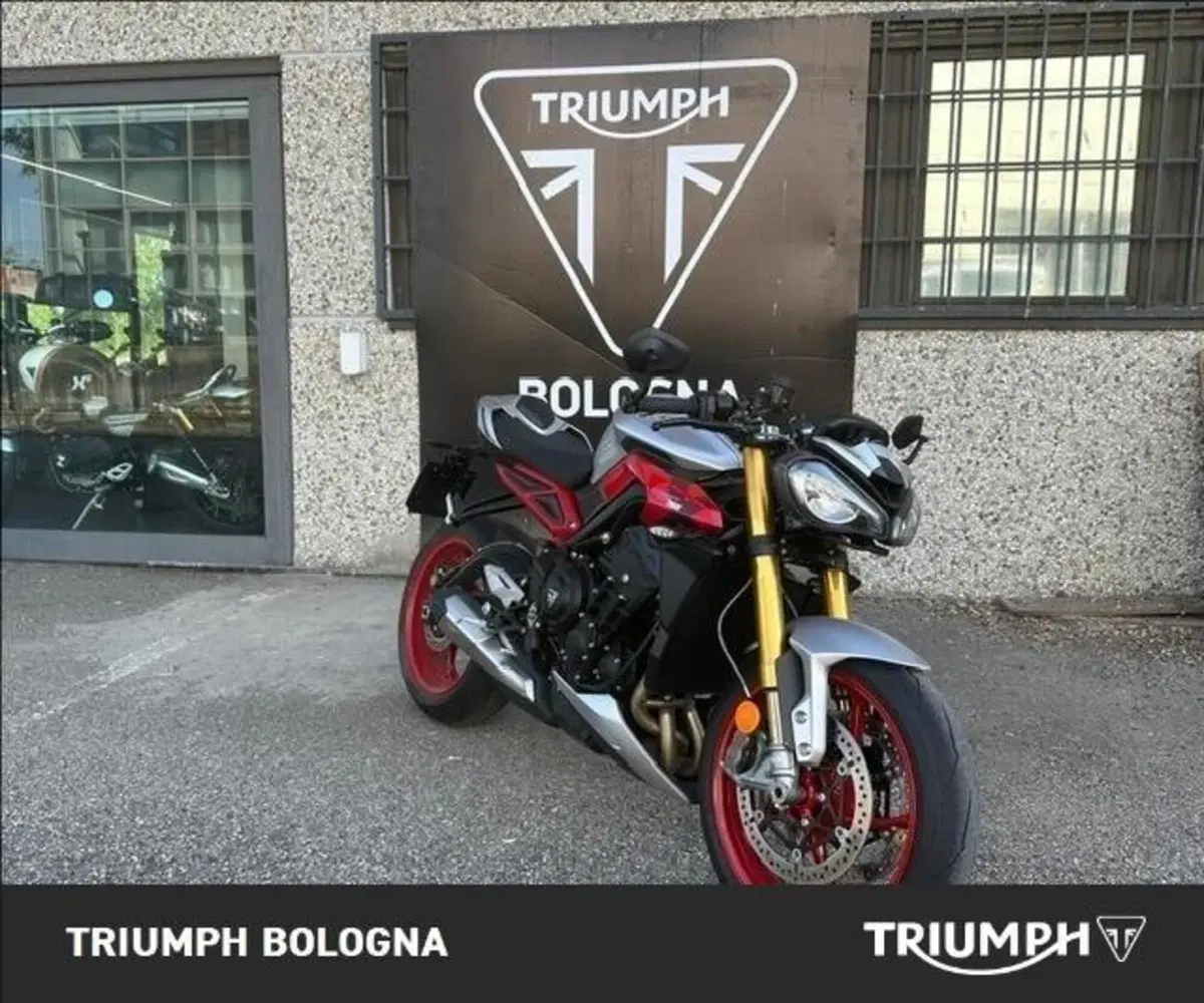Triumph Street Triple 765 RX (2026) (4)