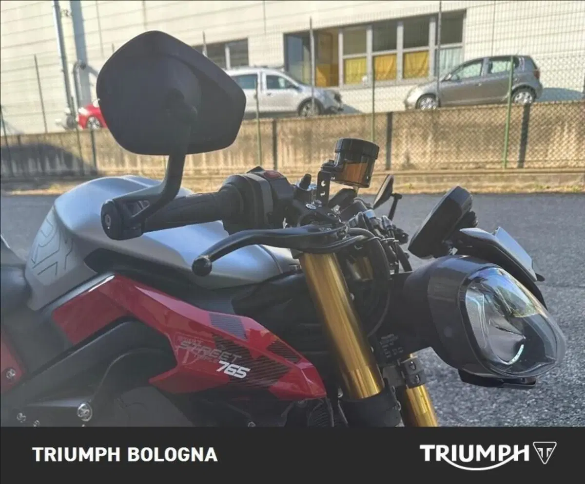 Triumph Street Triple 765 RX (2026) (11)