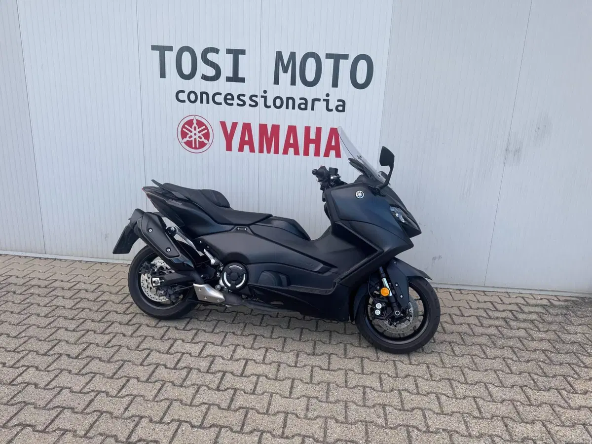 Yamaha T-Max 560 (2022 - 24) (2)