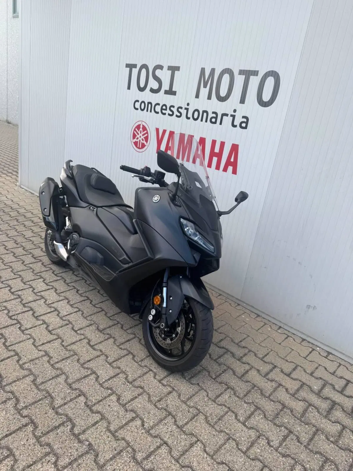 Yamaha T-Max 560 (2022 - 24) (3)