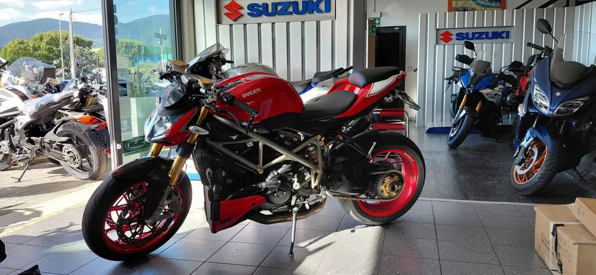Ducati Streetfighter S (2009 - 14) (2)