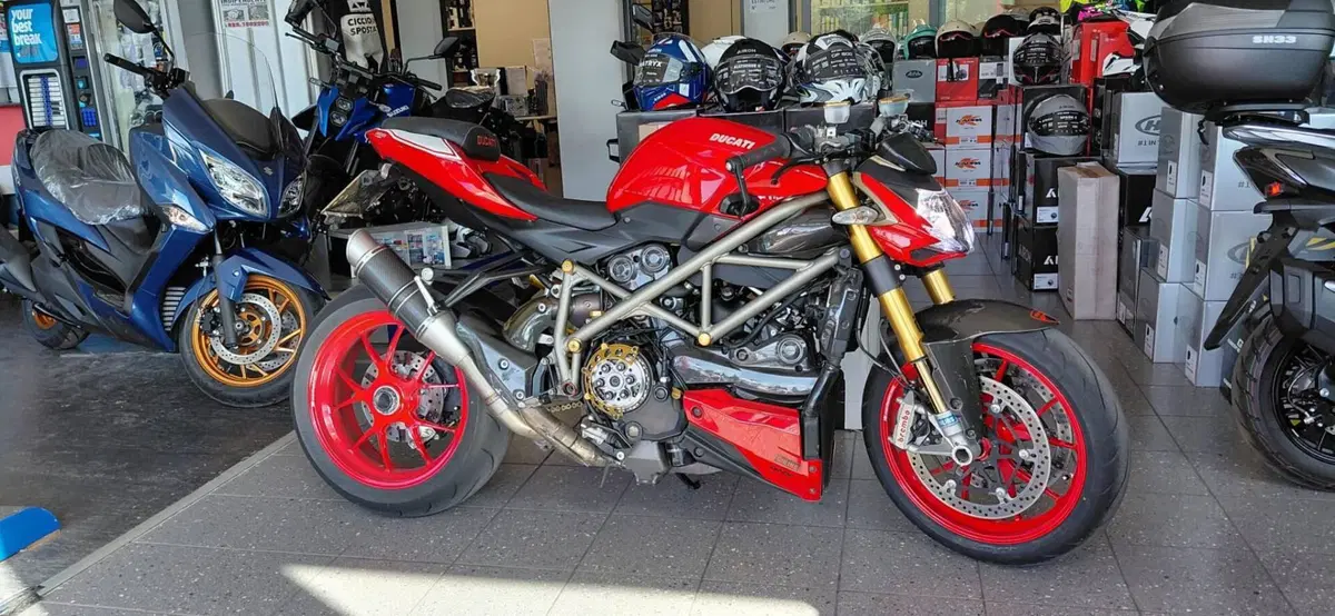 Ducati Streetfighter S (2009 - 14) (4)