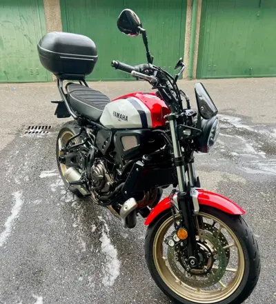 Yamaha XSR 700 XTribute (2021) usata