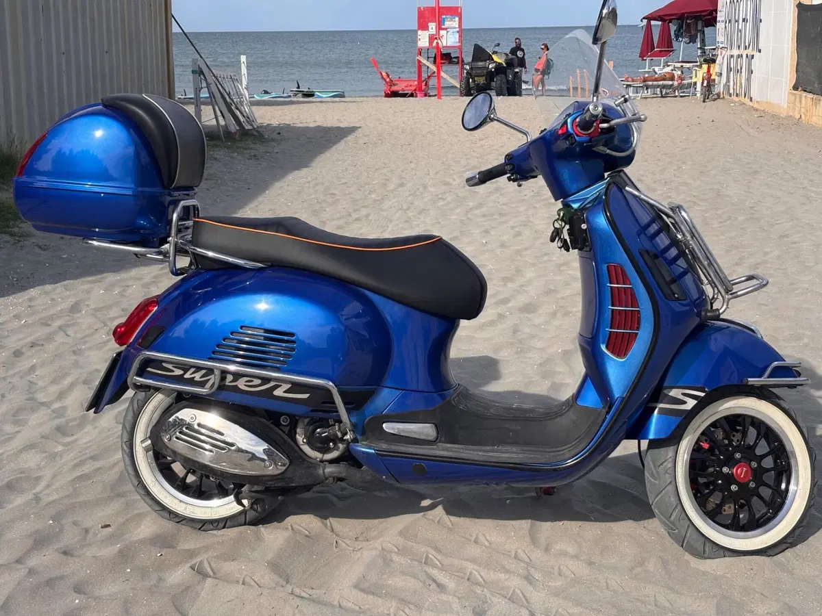 Vespa GTS 300 Super (2008 - 16)