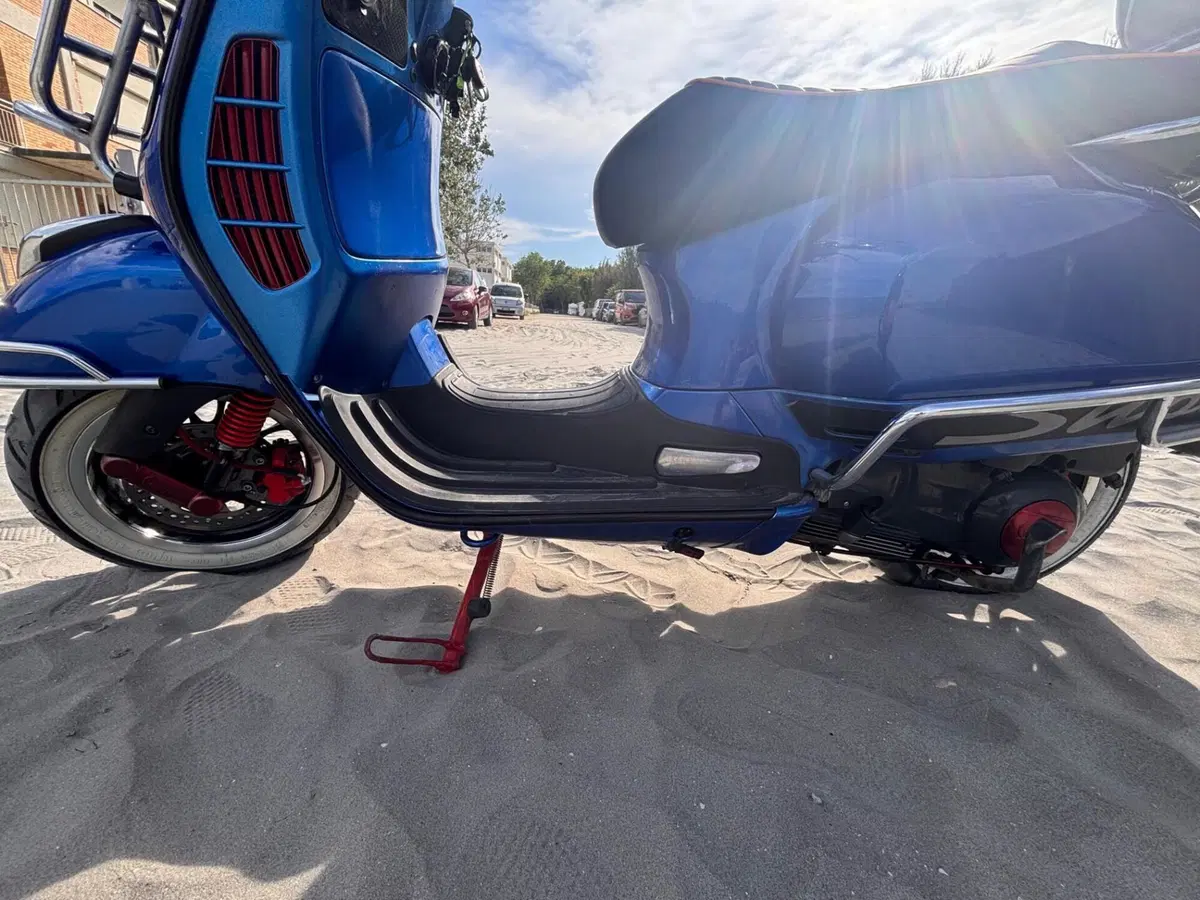 Vespa GTS 300 Super (2008 - 16) (8)