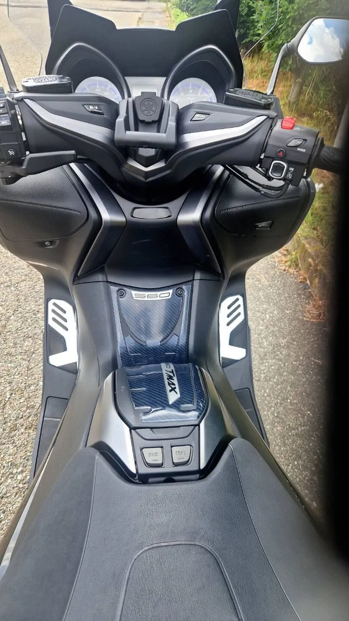 Yamaha T-Max 560 Tech Max (2021) (3)