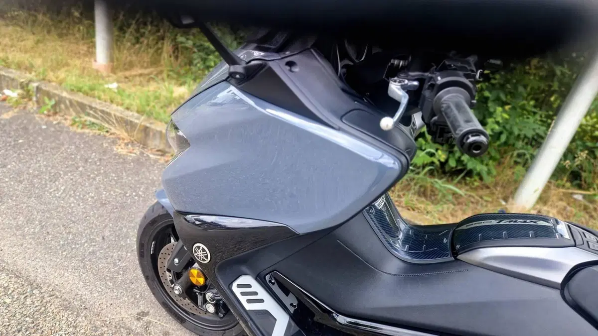 Yamaha T-Max 560 Tech Max (2021) (6)