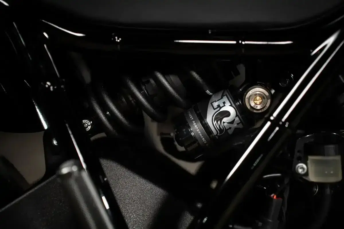 Buell lancia la Cafè Racer da 200 cv. Ma non la farà (8)