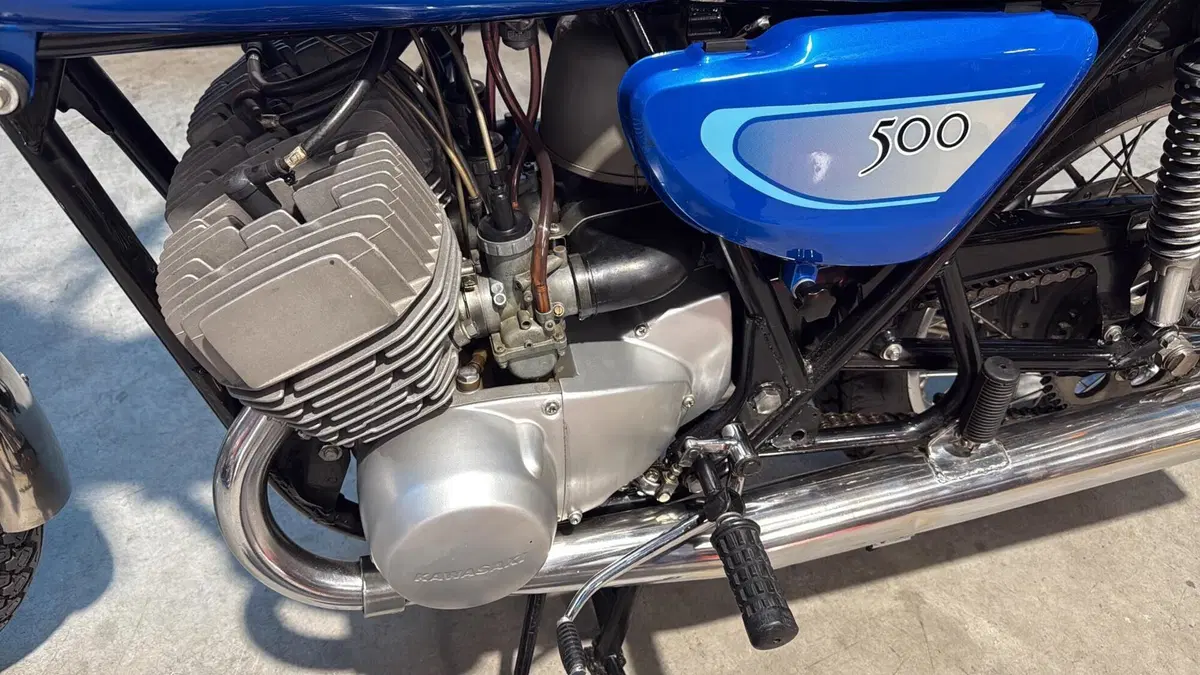 Kawasaki machIII (8)