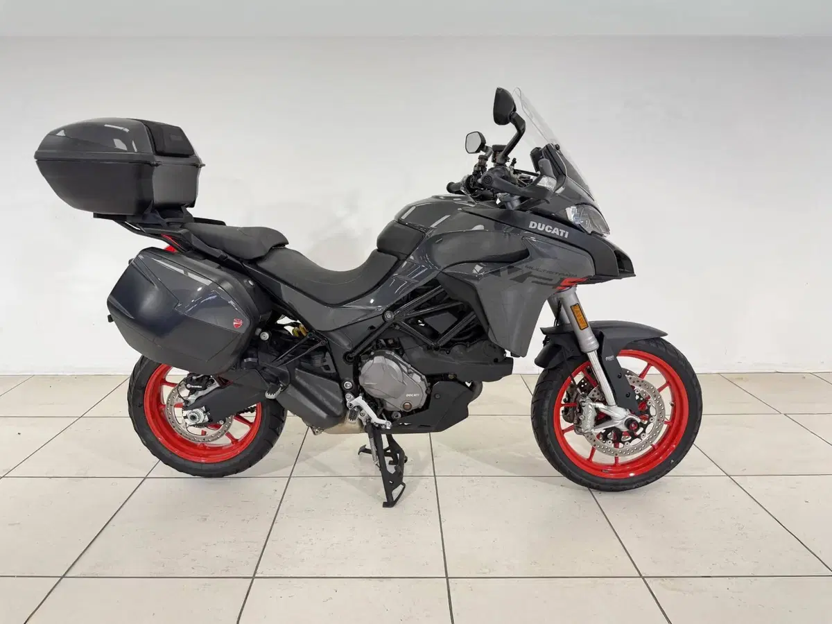 Ducati Multistrada V2 S (2022 - 24)