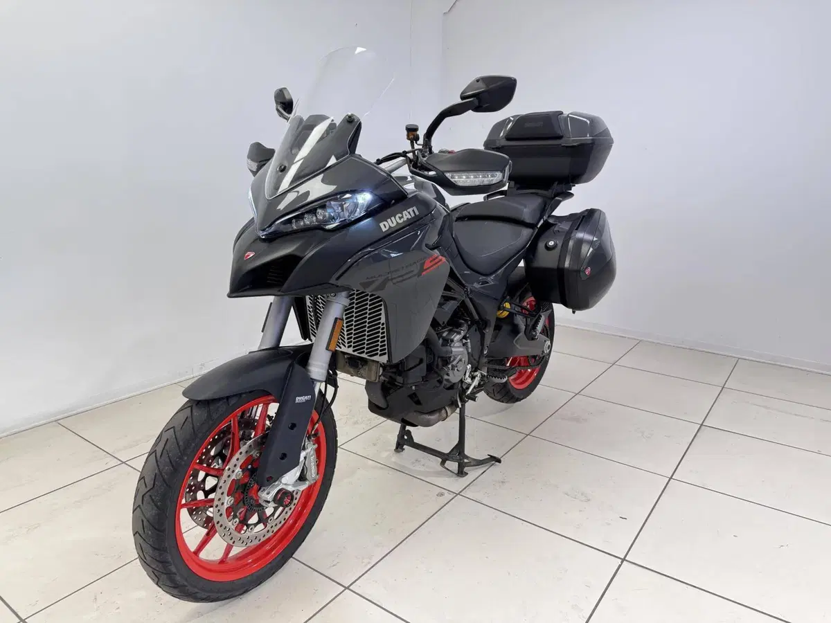 Ducati Multistrada V2 S (2022 - 24) (2)