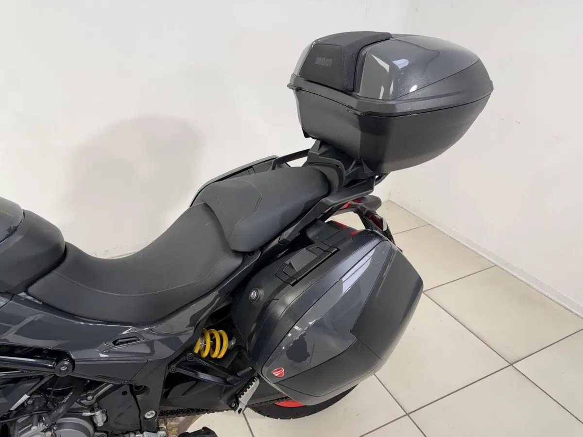 Ducati Multistrada V2 S (2022 - 24) (9)