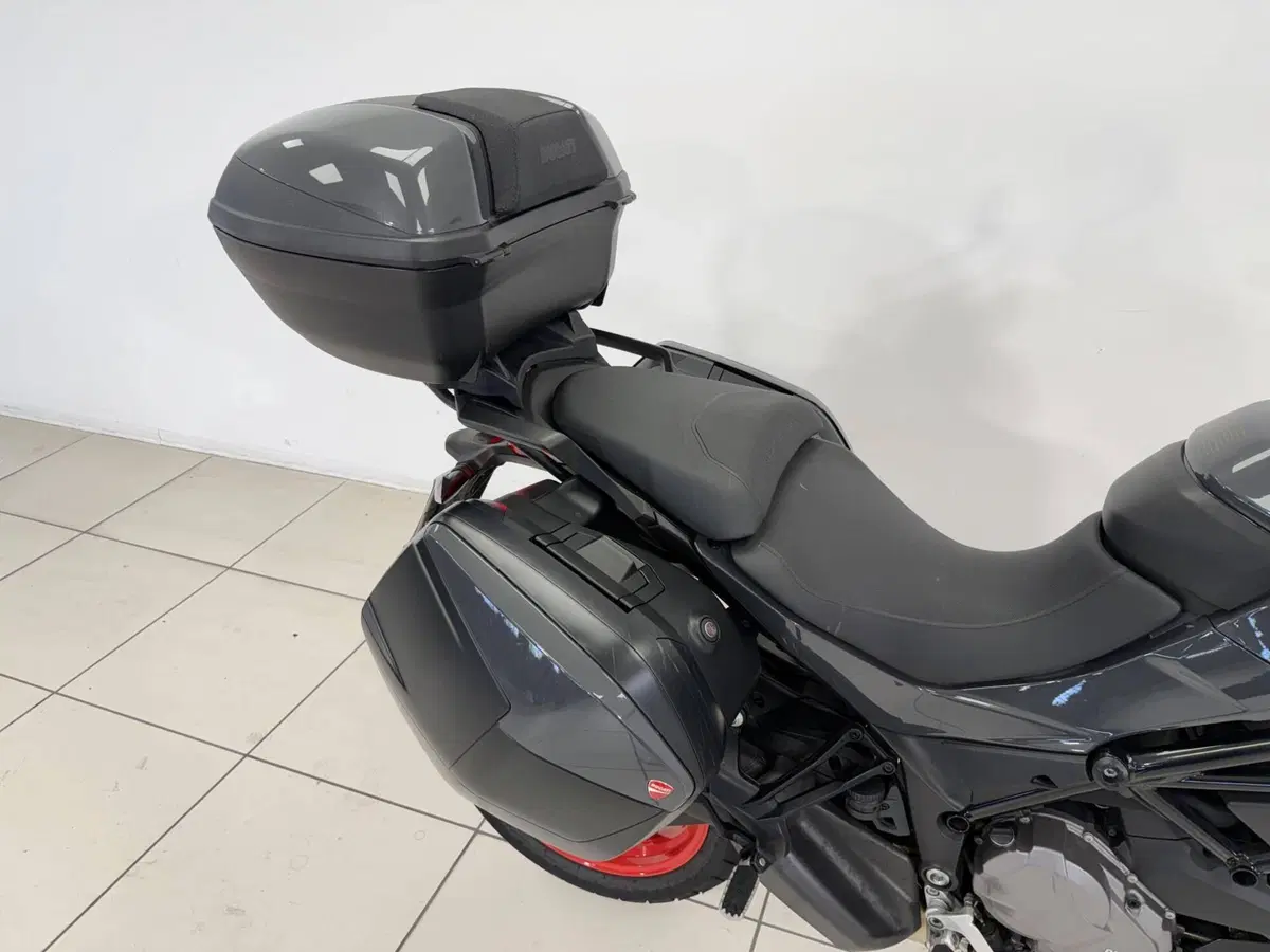 Ducati Multistrada V2 S (2022 - 24) (18)