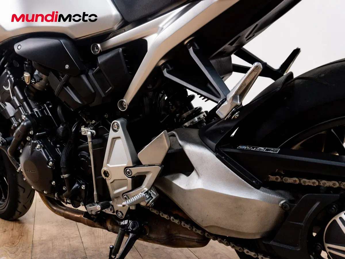 Honda CB 1000 R (2008 - 10) (10)