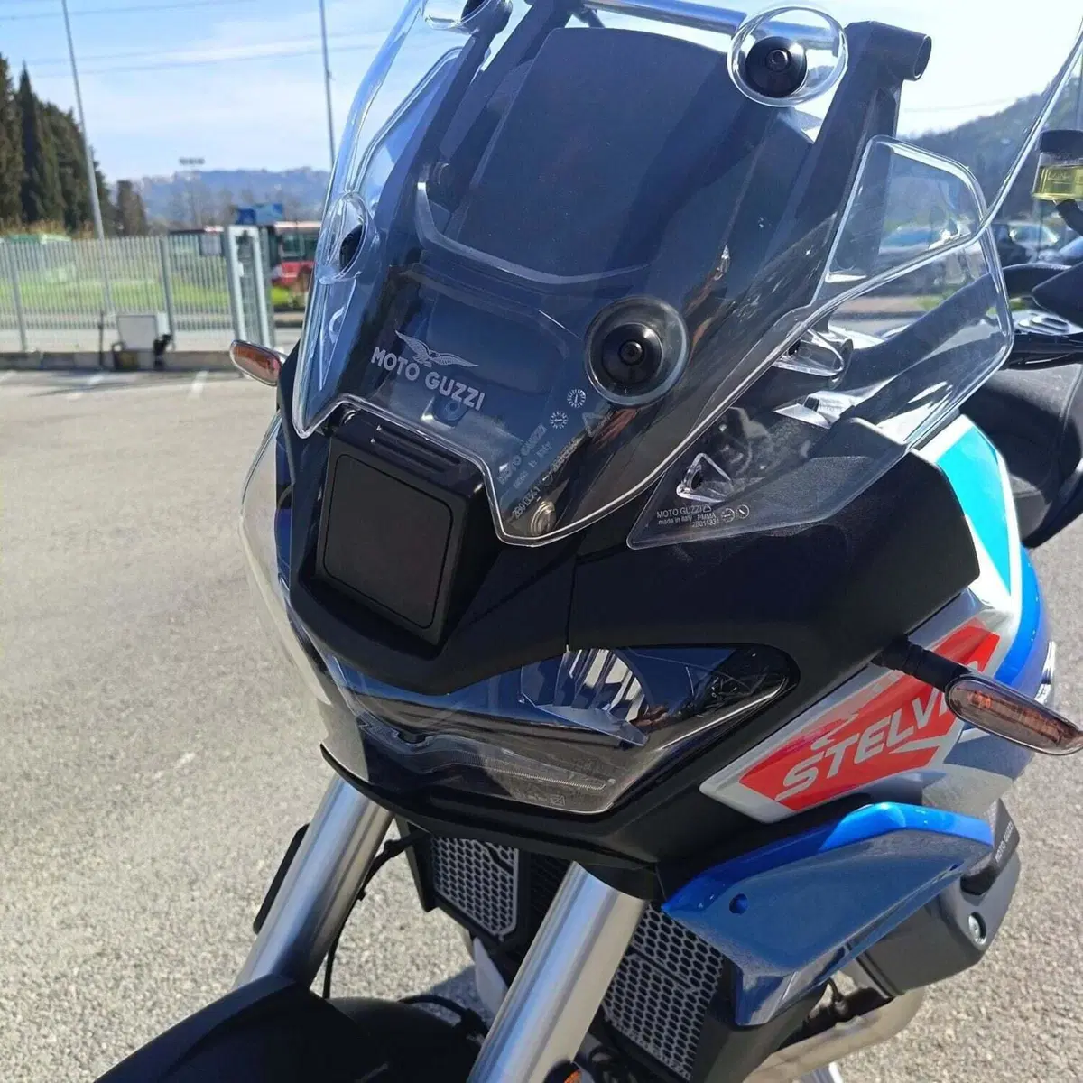 Moto Guzzi Stelvio Duecento Tributo (2025 - 26) (7)