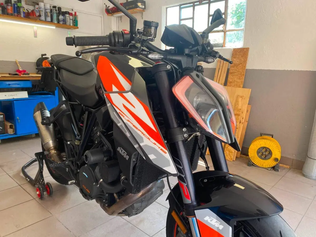 KTM 1290 Super Duke R ABS (2017 - 18) (4)