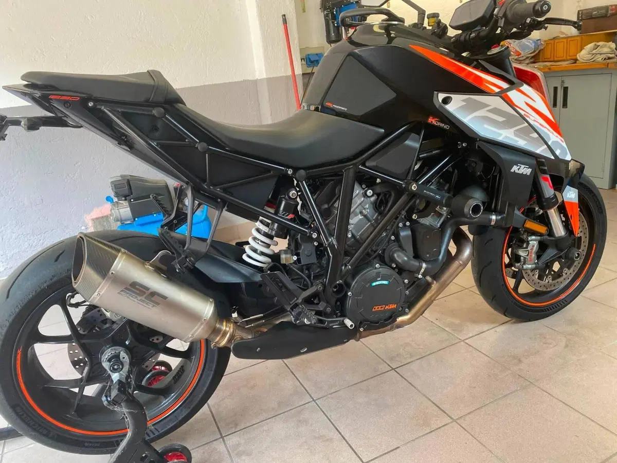 KTM 1290 Super Duke R ABS (2017 - 18) (5)