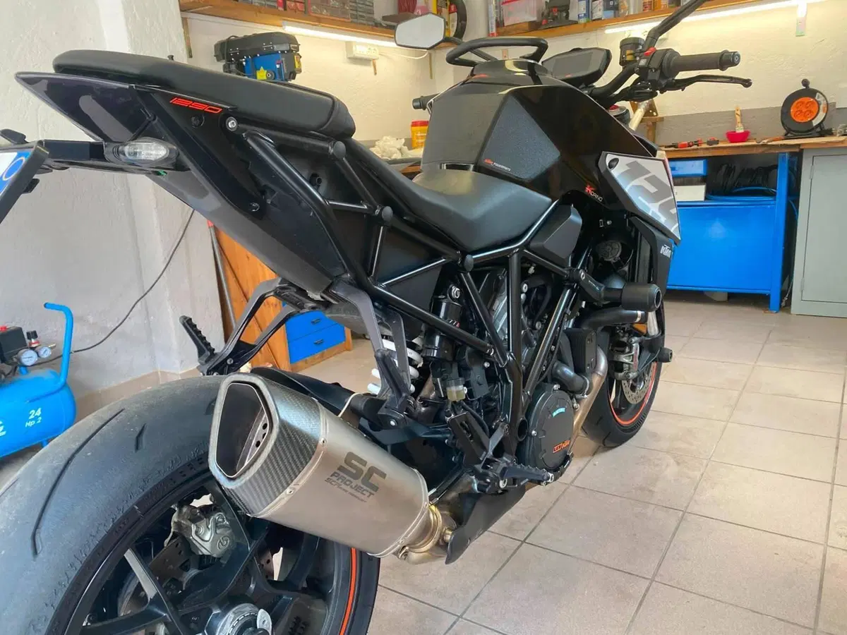 KTM 1290 Super Duke R ABS (2017 - 18) (9)