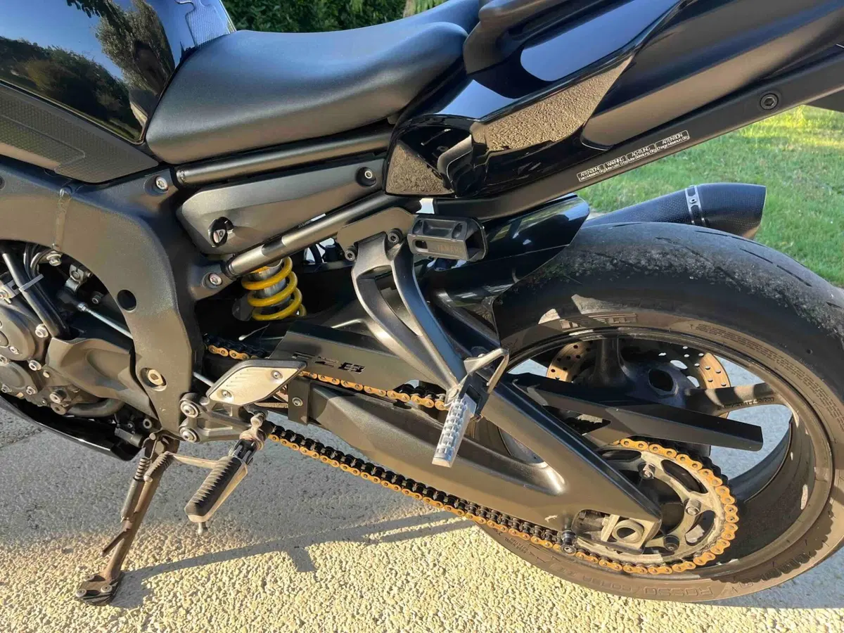 Yamaha Fazer 8 (2010 - 16) (4)