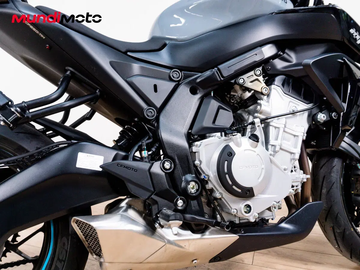 CFMOTO 675NK (2025 - 26) (4)
