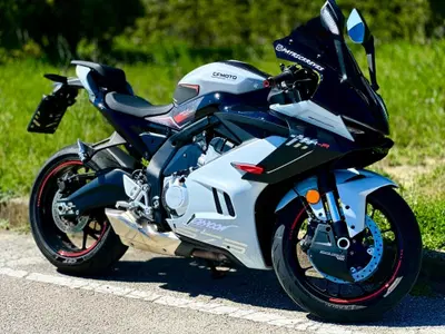 CFMOTO 675SR-R (2025 - 26) usata