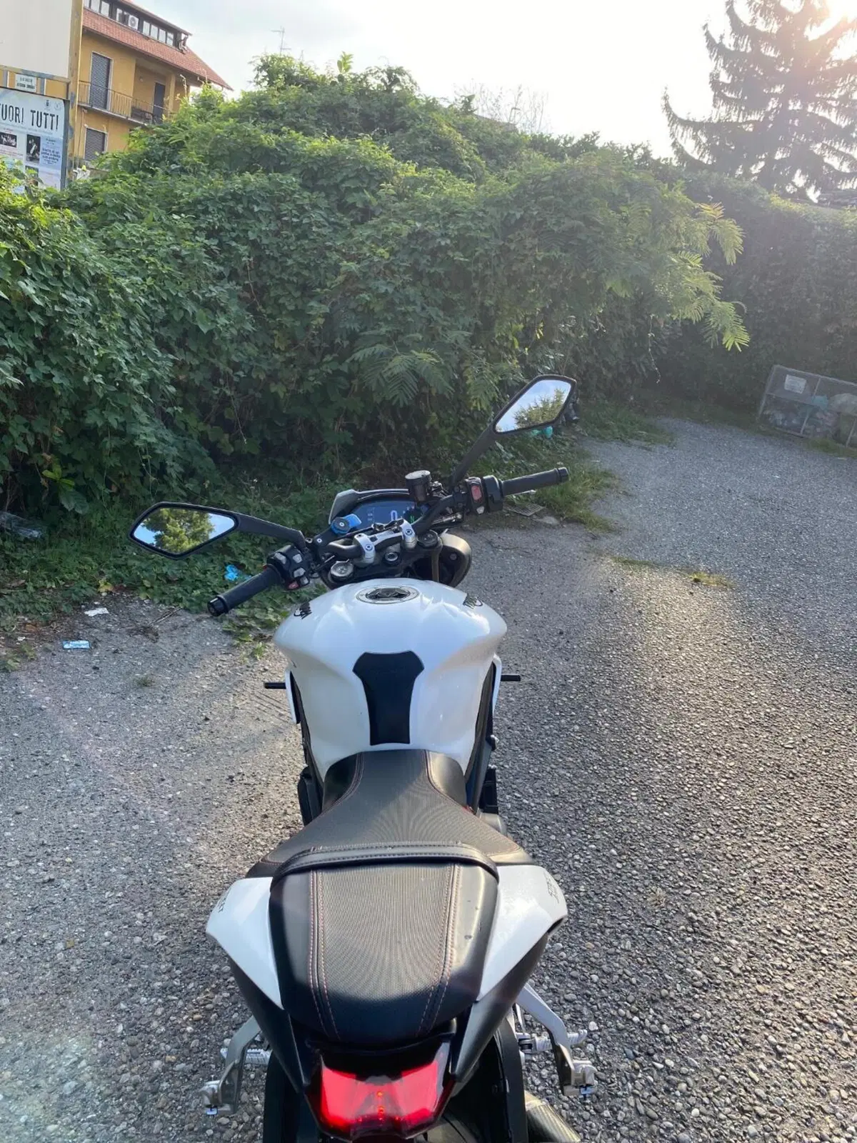 Triumph Street Triple R (2017 - 20) (4)