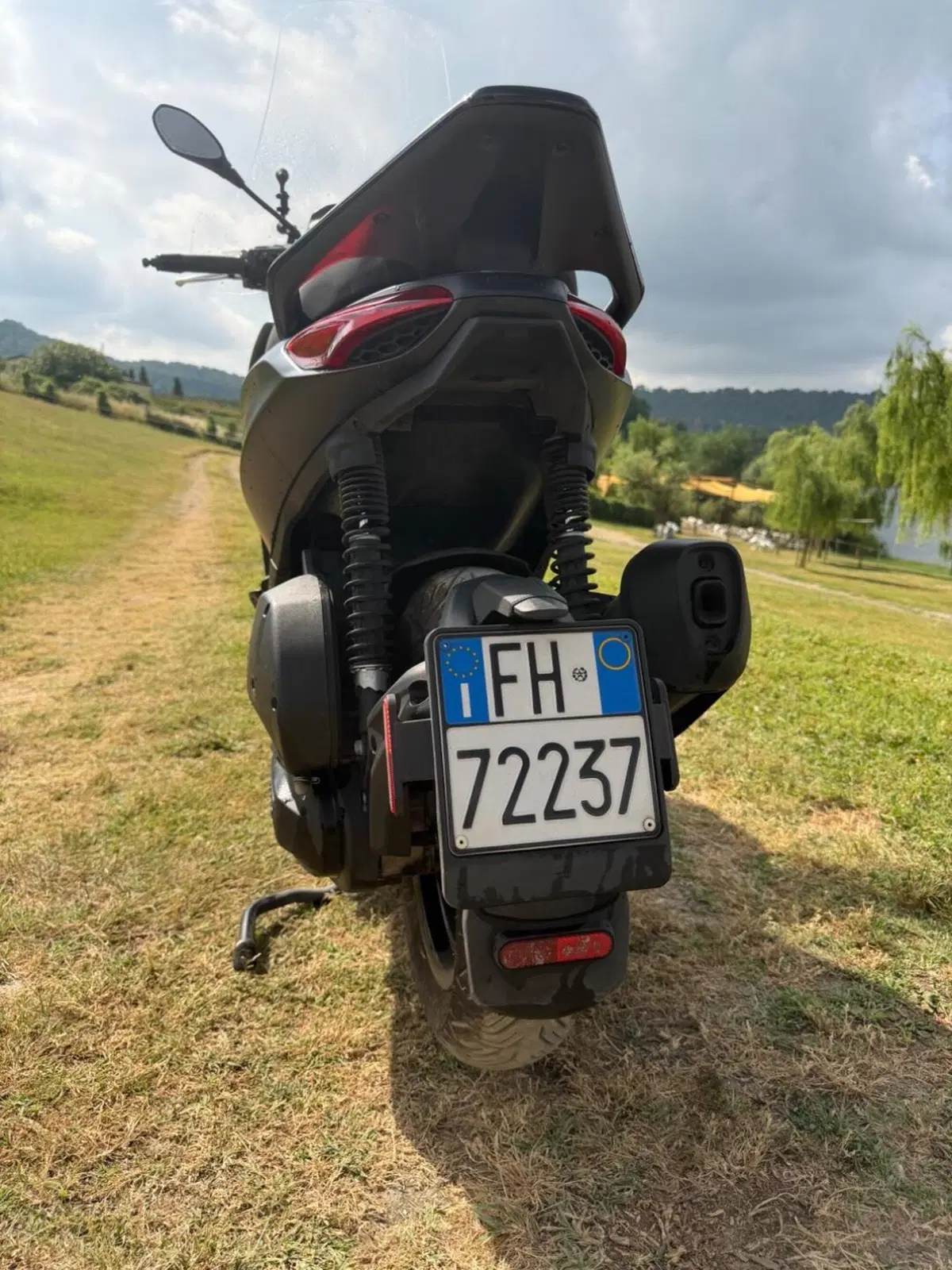 Piaggio Beverly 300 ABS-ASR (2021 - 25) (4)