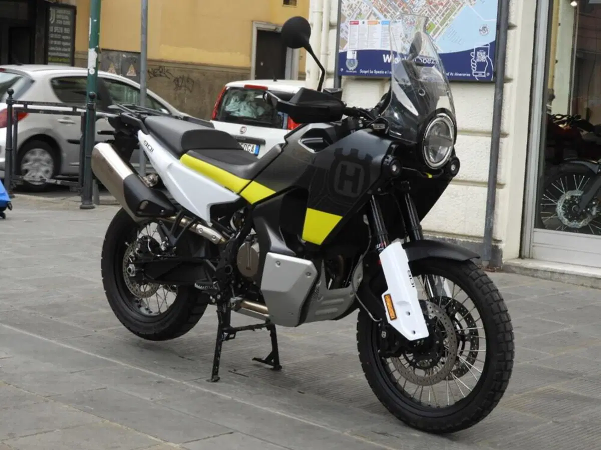 Husqvarna Norden 901 (2022 - 26) (2)