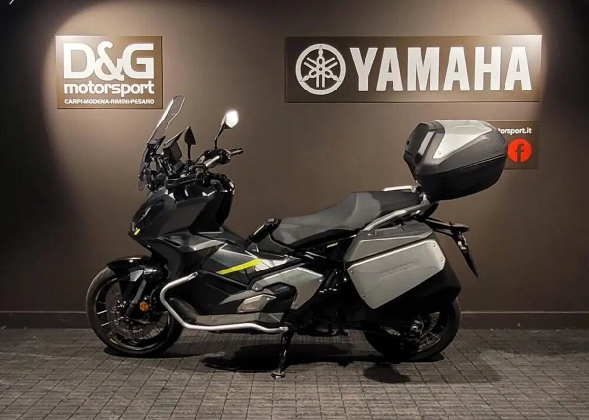 Honda X-ADV 750 DCT Travel (2021 - 24) (5)