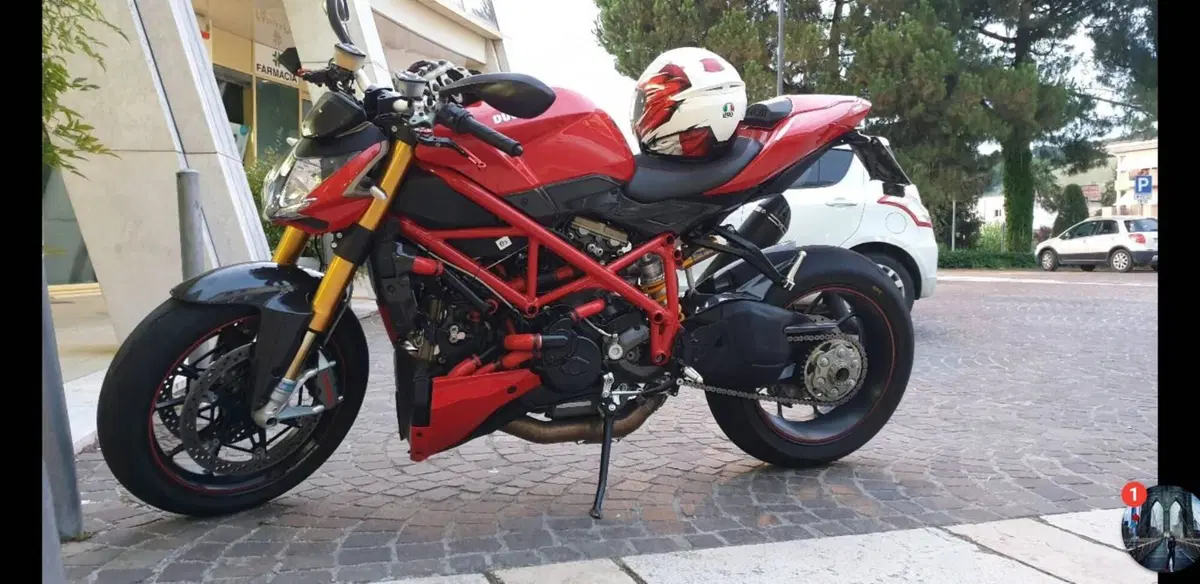 Ducati Streetfighter S (2009 - 14) (2)