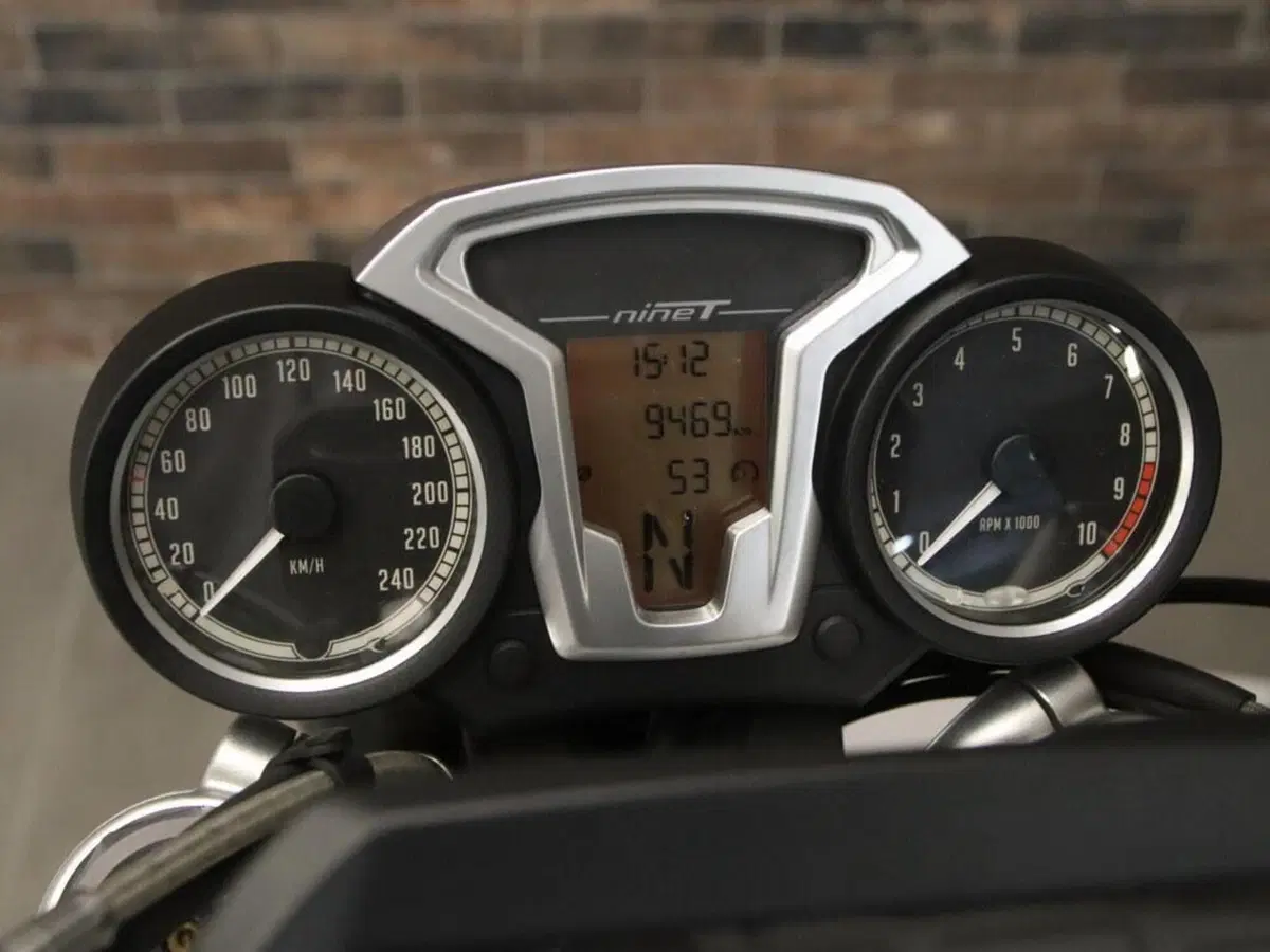 Bmw R nineT 1200 (2014 - 16) (11)