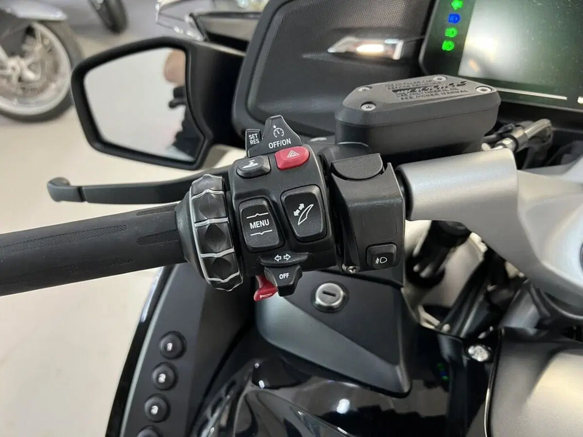 Bmw R 1250 RT (2021 - 25) (7)