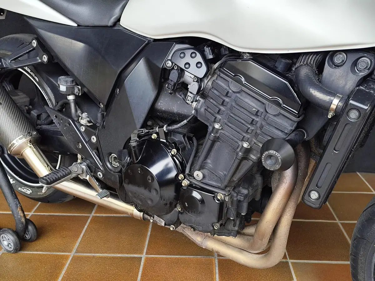 Kawasaki Z 750 (2003 - 06) (16)
