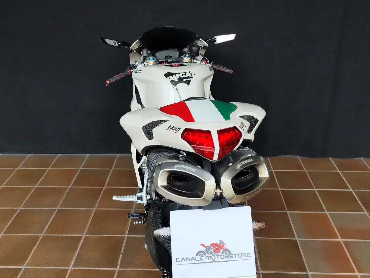 Ducati 848 (2007 - 13) (4)