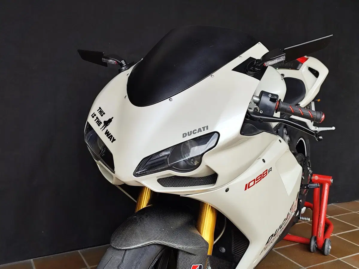 Ducati 848 (2007 - 13) (8)
