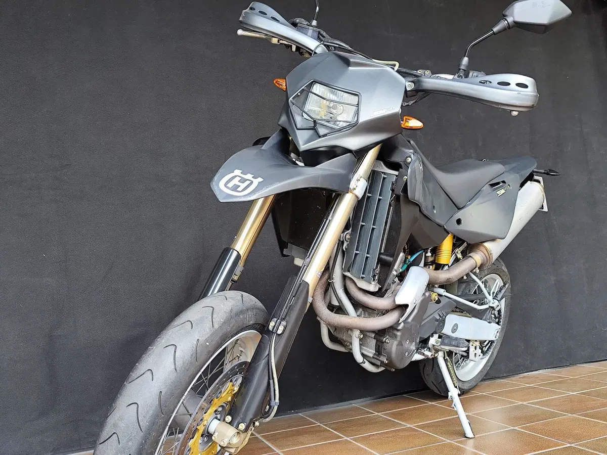 Husqvarna SM 610 (2006) (6)