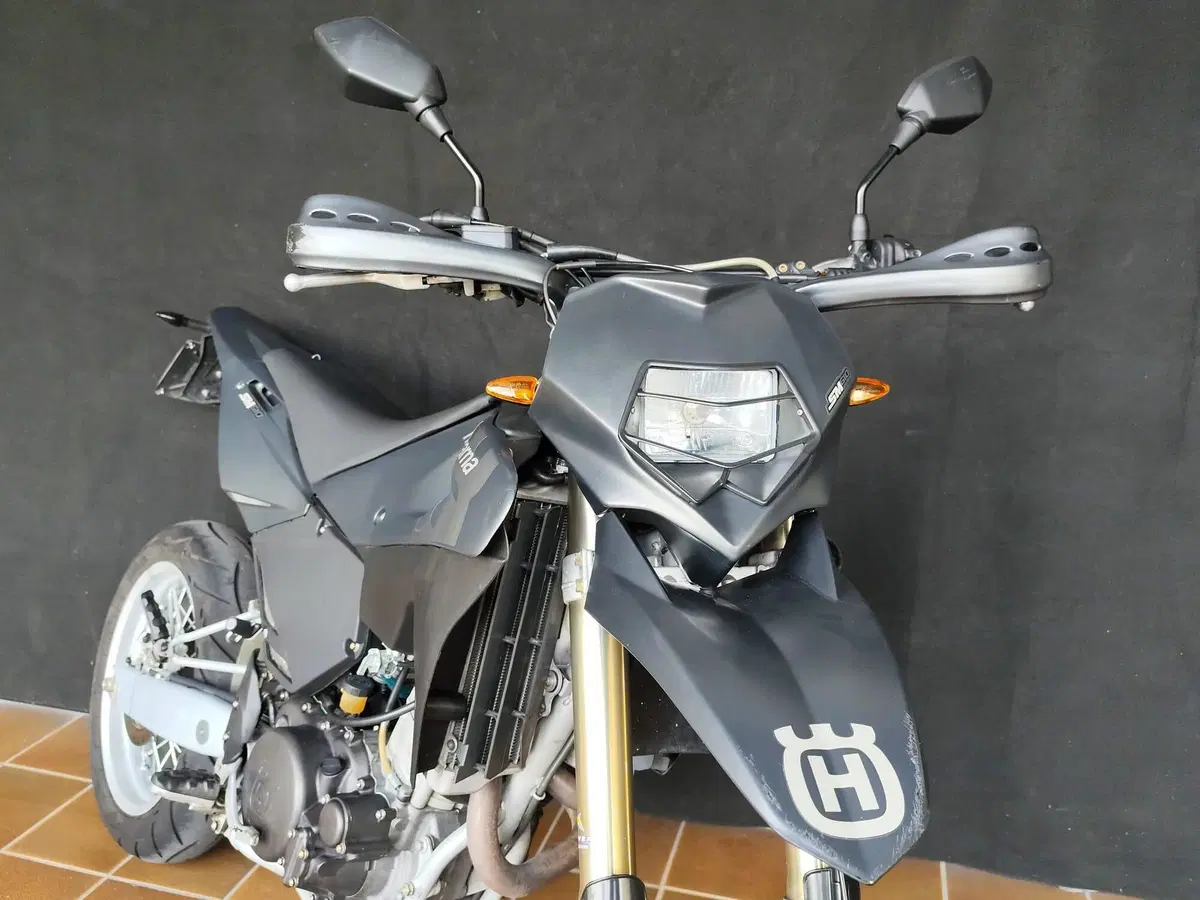 Husqvarna SM 610 (2006) (10)