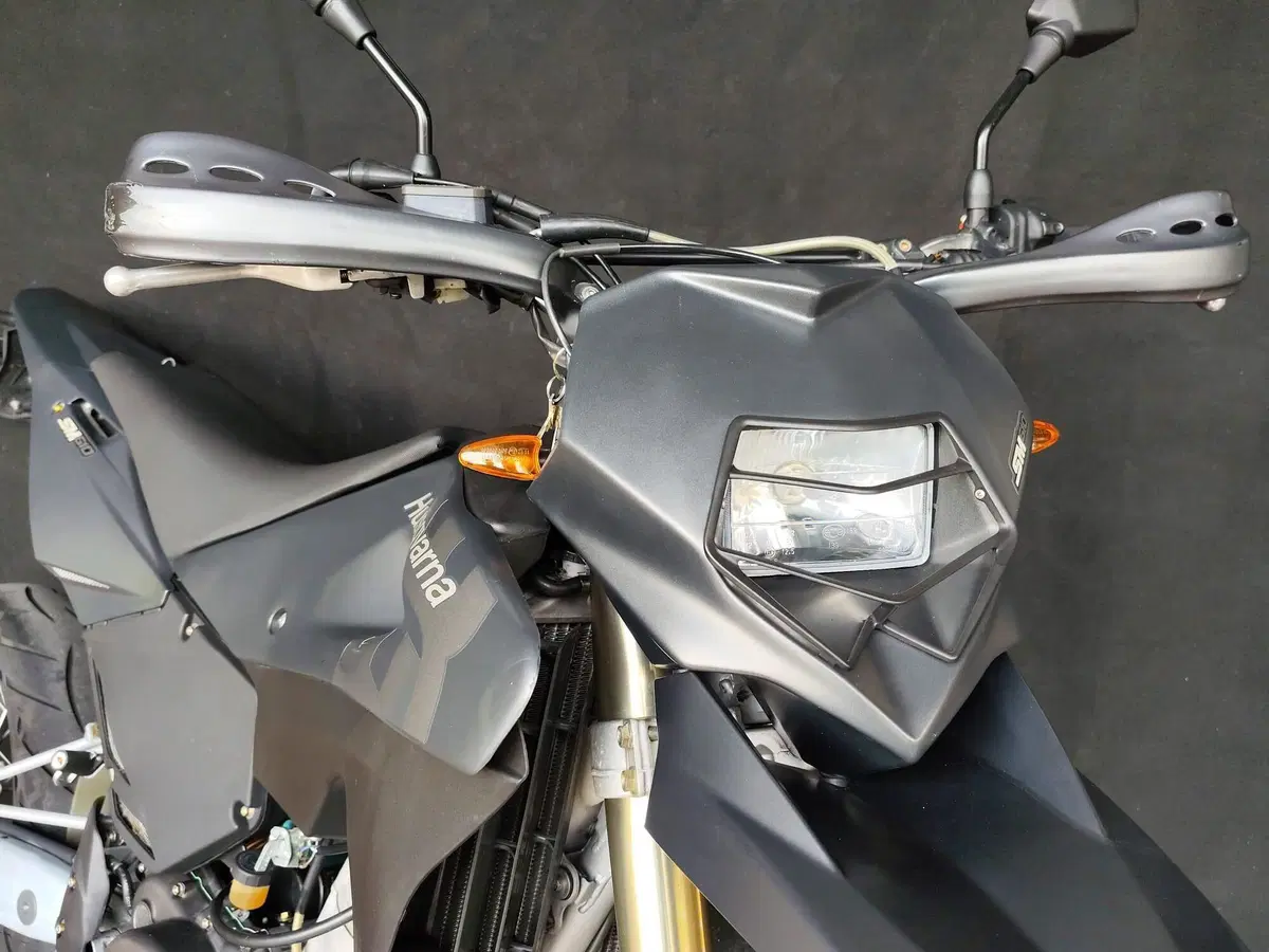 Husqvarna SM 610 (2006) (11)