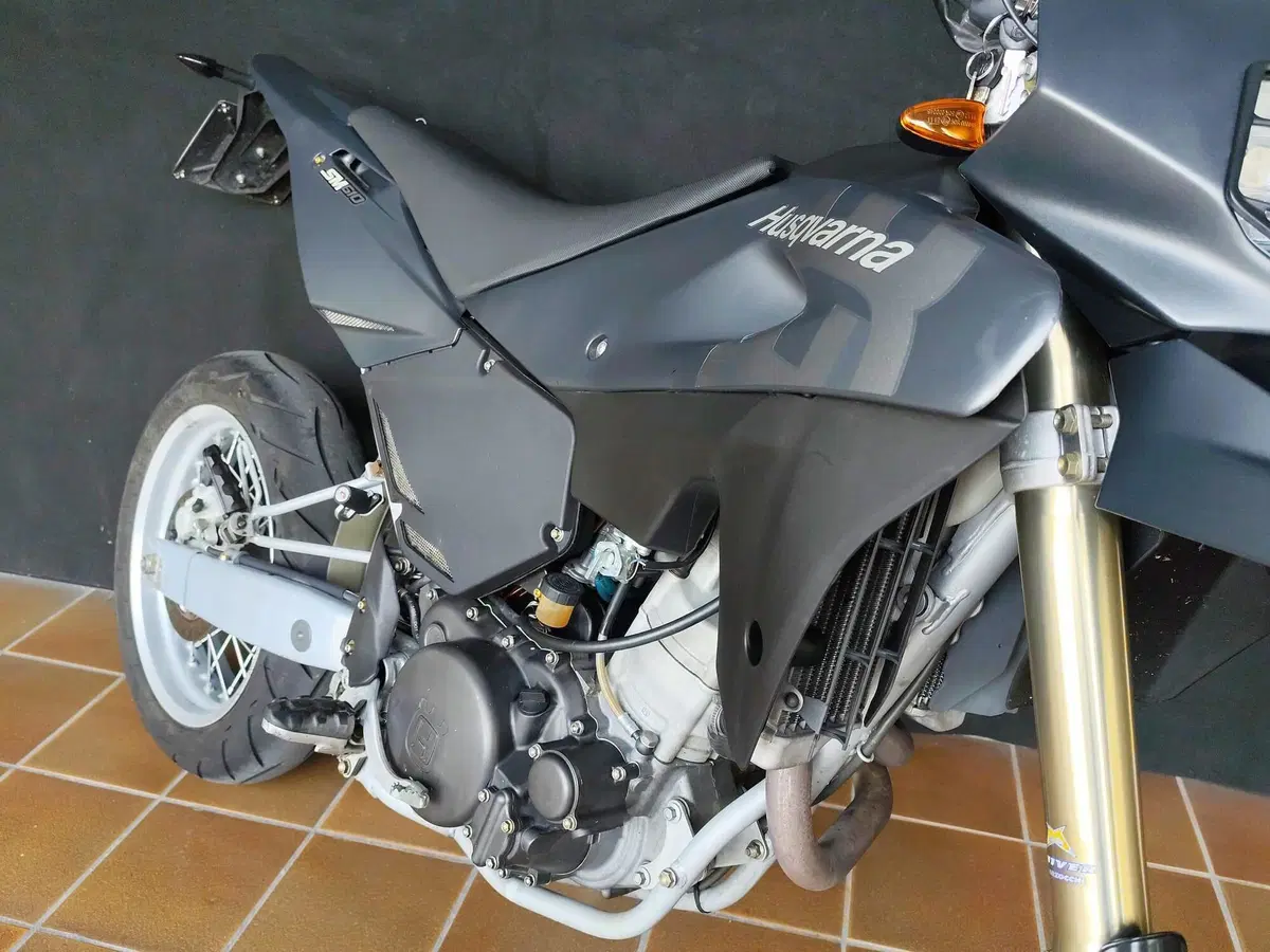 Husqvarna SM 610 (2006) (12)