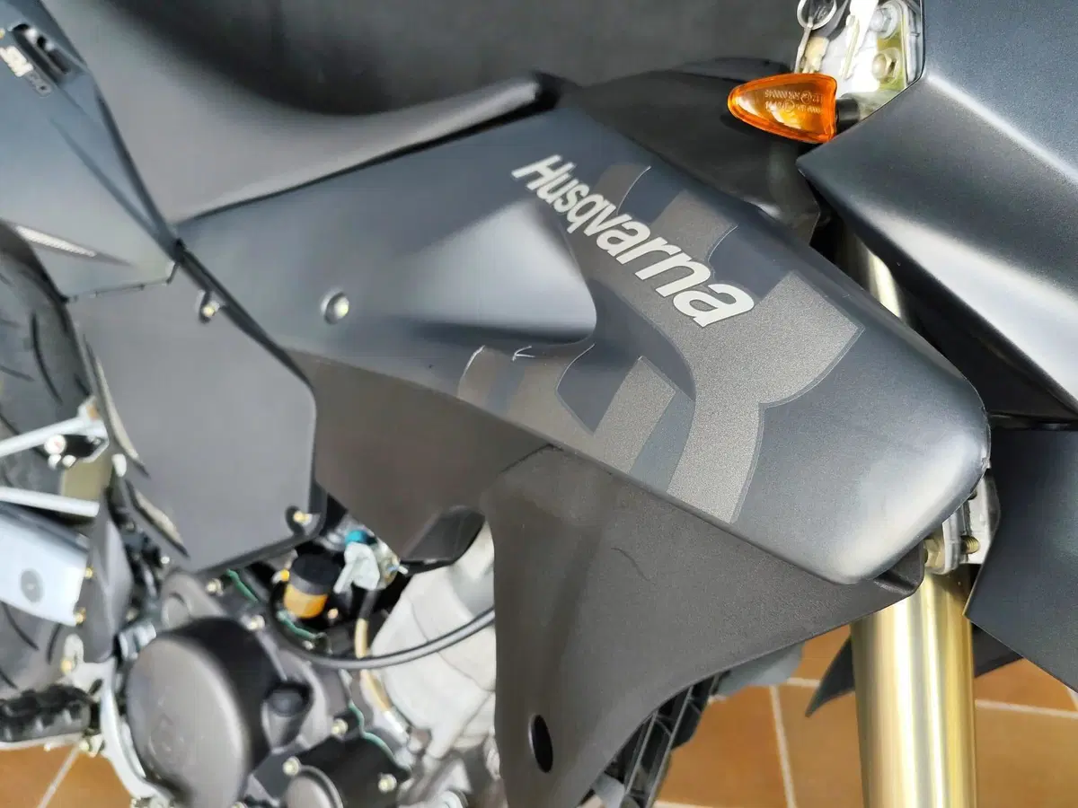 Husqvarna SM 610 (2006) (13)