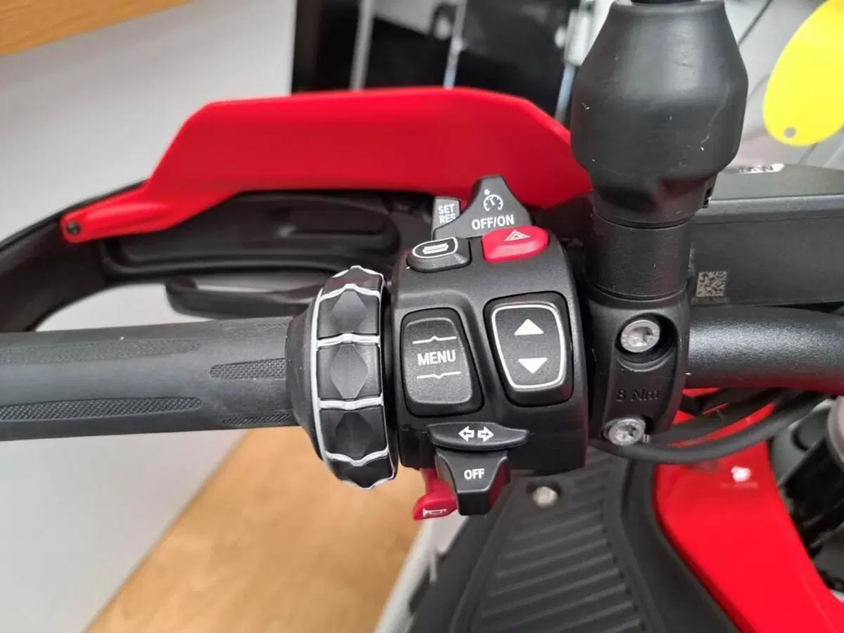 Bmw R 1300 GS Adventure (2025 - 26) (5)